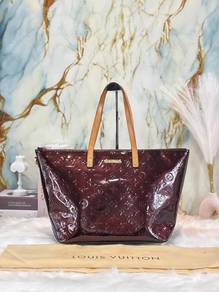 Louis Vuitton Vert Bronze Monogram Vernis Bellevue