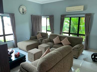 Bungalow House For Sale in Ayer Keroh,MLK