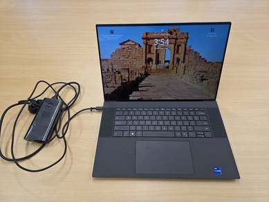 GAMING Dell XPS 17 9720 i7 16gb RAM 512gb SSd