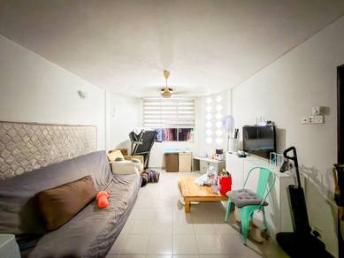 Apartment For Sale in Rampai Court