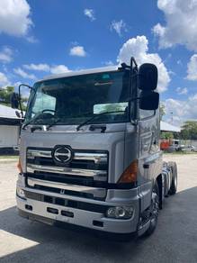 Hino Prime Mover 4X2