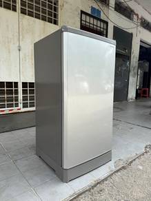 Peti sejuk 1door fridge refrigerator sharp 165L