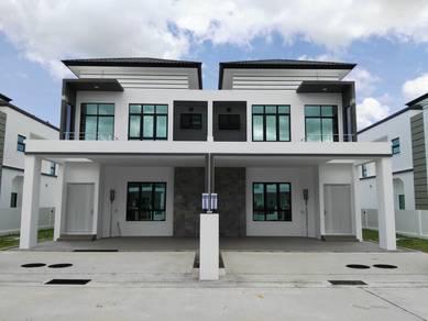 Semi-Detached House For Sale in Sepang,SGR