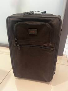 Tumi Cabin Crew Luggage black color