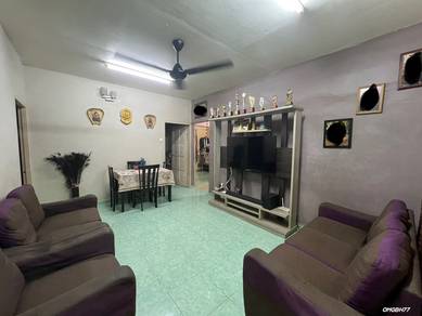 Flat For Rent in Bandar Bukit Tinggi 2