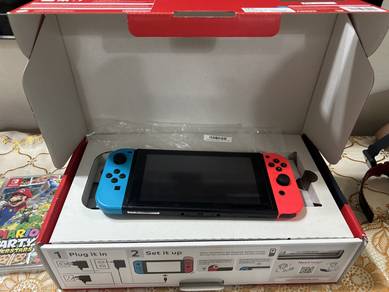 Nintendo Switch V2 (2 games)