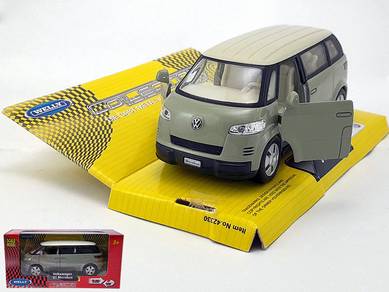 Volkswagen 2001 Microbus Diecast Car - Lido Green