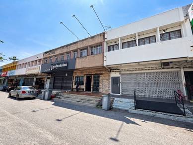 Shop lot For Rent in Cheng,MLK