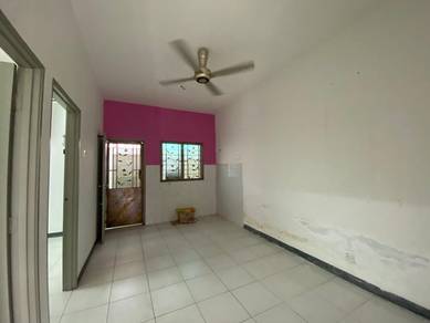 1-storey Terraced House For Sale in Ujong Pasir,MLK