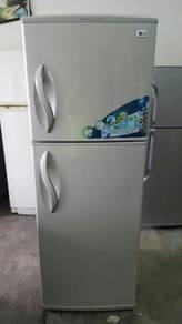 Peti Sejuk Refrigerator Fridge Freezer Ais Ice LG