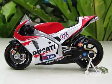 Maisto 1-18 MOTOGP 2015 Ducati #4 Andrea Dovizioso