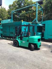 Forklift rental Toyota Forklift 2.5 ton Diesel