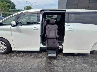 Toyota Alphard Z in Kajang, SGR