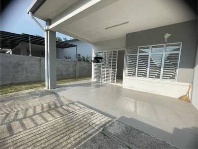 1-storey Terraced House For Sale in Banting,SGR