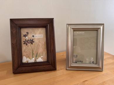 2 x Photo Frame Silver and Wood saiz 5x7” IKEA