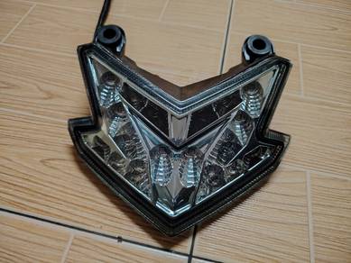 Lampu belakang Kawasaki z800