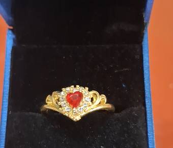 Cincin Love Merah Cantik / Heart Shape Red Ring 