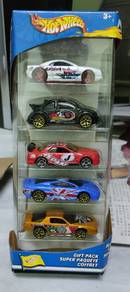 Hotwheels 5 pack Flag Flyers Nissan Skyline R32