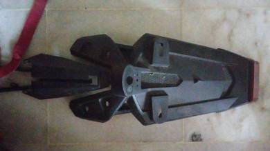 mudguard dan ekor y15 utk dijual