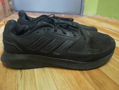 Kasut Adidas Running All Black
