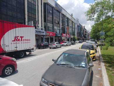 Shop lot For Rent in Seri Kembangan,SGR