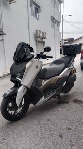 Yamaha XMAX