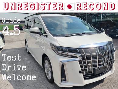 Toyota Alphard S in Damansara, KUL