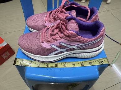 Coneli running shoes