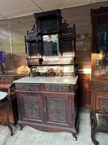 Antik baba nyonya