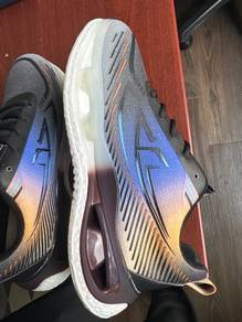 New High Quality Lightweight Sneakers