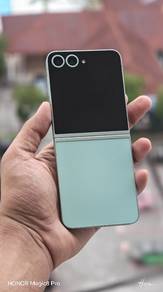 Samsung Galaxy flip 6 5g 