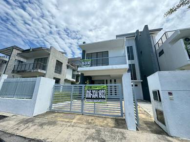 Semi-Detached House For Sale in Rawang,SGR