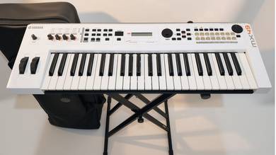 Yamaha MX49 Keyboard to Let Go