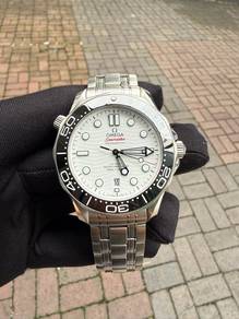Omega Seamaster 300m White 2021