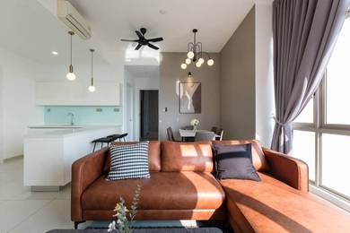 Condominium For Rent in Par 3