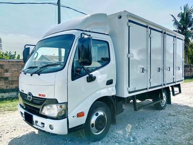 HINO XZU600 BOX 13FT 4800KG LORRY #6780VFH- Kawan