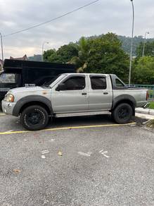 Nissan Frontier SPIRIT AIRBAG in Taman Melawati, KUL