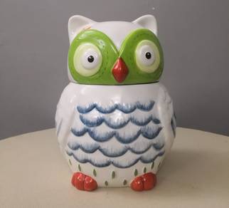 Owl biscuit jar