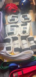 Set Peralatan Taekwondo