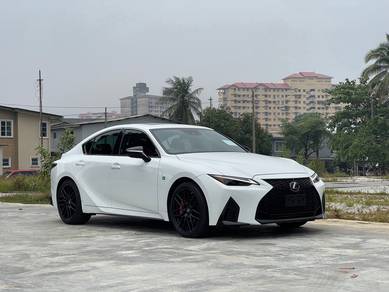 Lexus IS 300 F SPORT MODE BLACK in KLCC, KUL