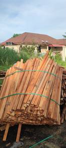 Kayu 1x2 panjang 4.2 kaki