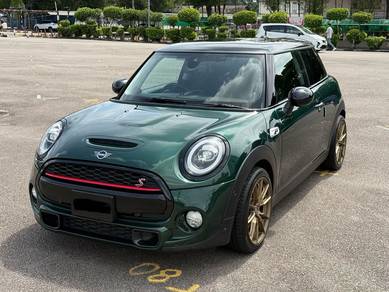 Mini Cooper S S (F55 LCI) in Skudai, JHR