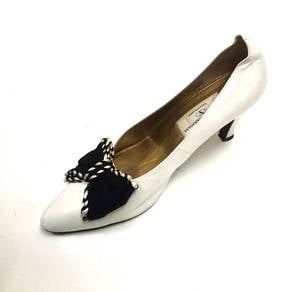 Valentino Garavani Black Bow White Leather Pump