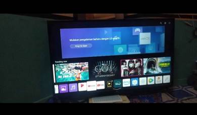 Urgent Lg Smart Tv 50inch Use Like New 
