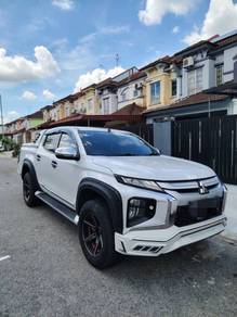 Mitsubishi Triton VGT A/T PREMIUM in Johor Bahru, JHR