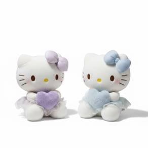 23cm Kawaii Hello Kitty Plush Toy with Heart