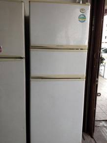 Refrigerator LG Peti Sejuk Freezer 3 Doors Pintu