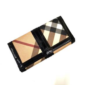 BURBERRY Black Patent Leather Nova Check Coated
