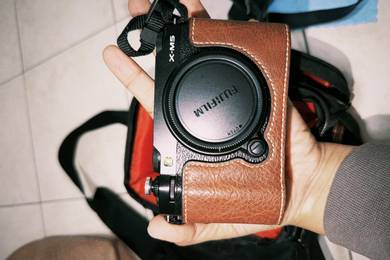 Fujifilm X-M5 Camera Bundle + Bag & Accessories