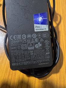 Adapter for Microsoft Surface Pro 3 and Pro 4